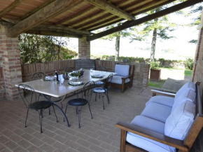 Pleasant Villa in Valiano with Terrace Garden Sun loungers Valiano